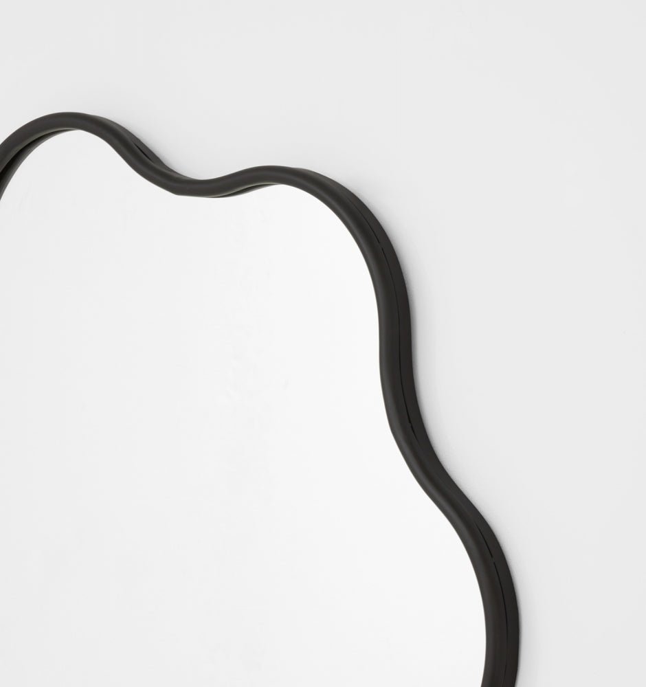 Elina Black - Mirror Mirror Australia