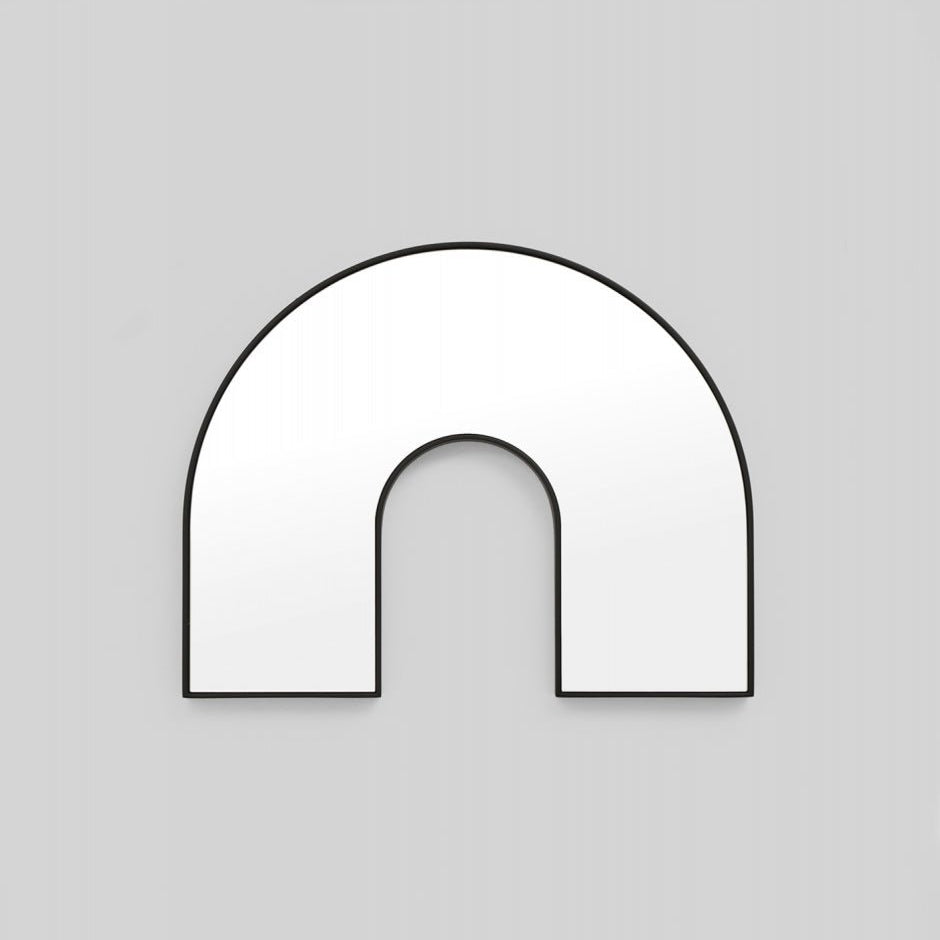 Kaari Black - Mirror Mirror Australia