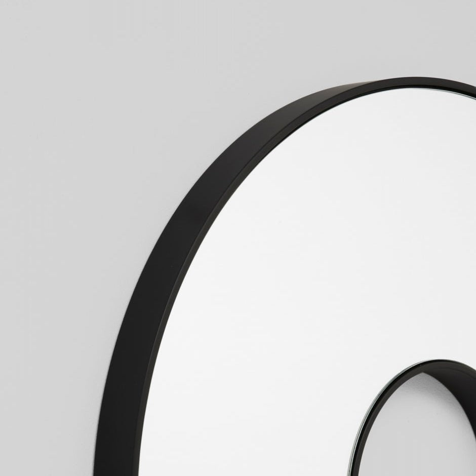 Kaari Black - Mirror Mirror Australia